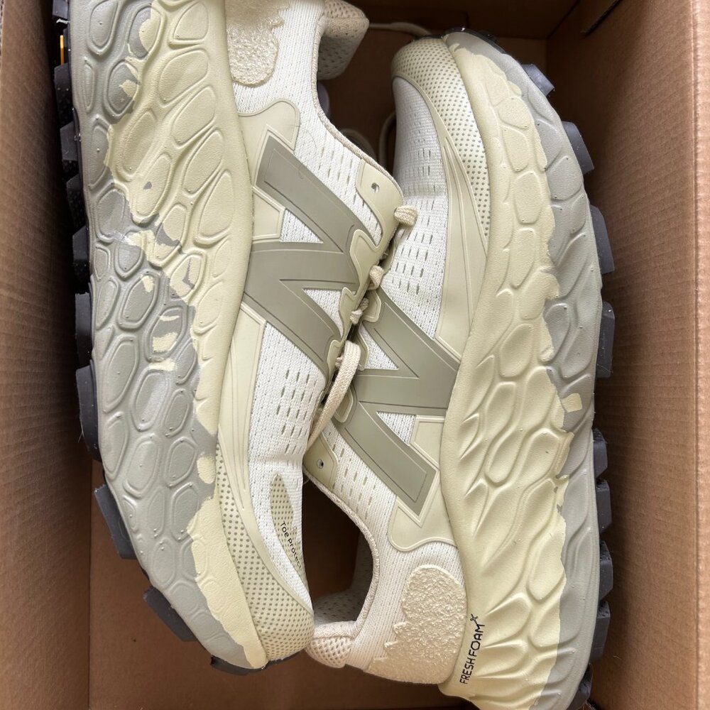 New Balance Fresh Foam More Trail v3 Pistachio Butter Trail Running Shoes